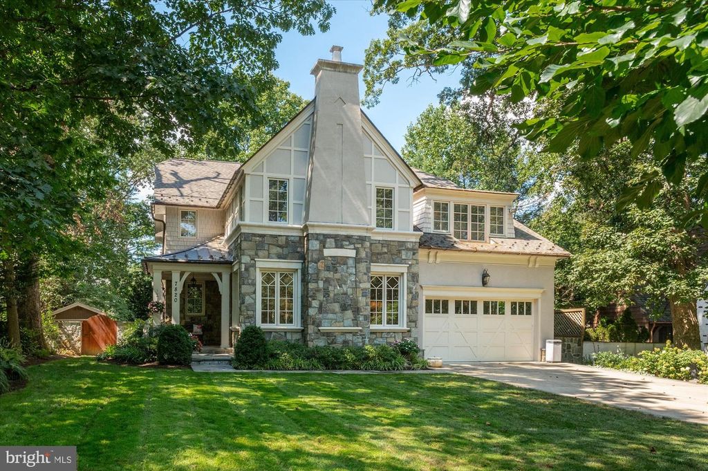 7820 HAMPDEN LN, Bethesda, MD 20814