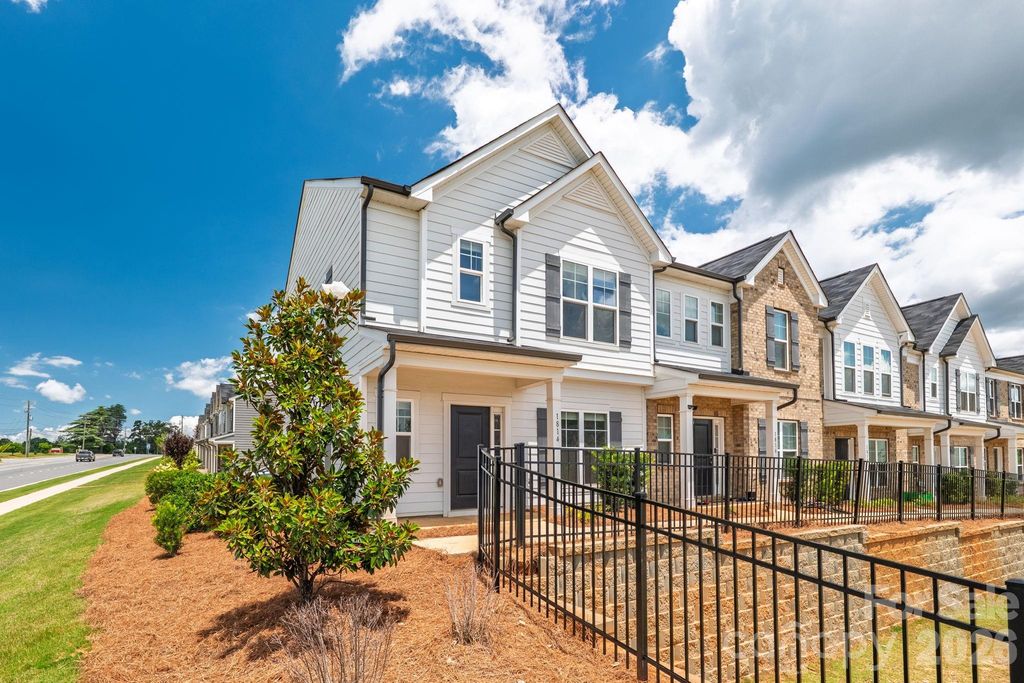1814 Saint Louis Alley NW, Concord, NC 28027