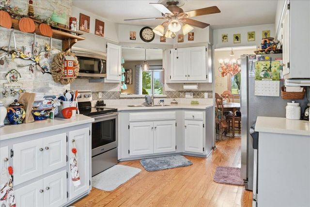 649 Edgewood DRIVE, Burlington, WI 53105