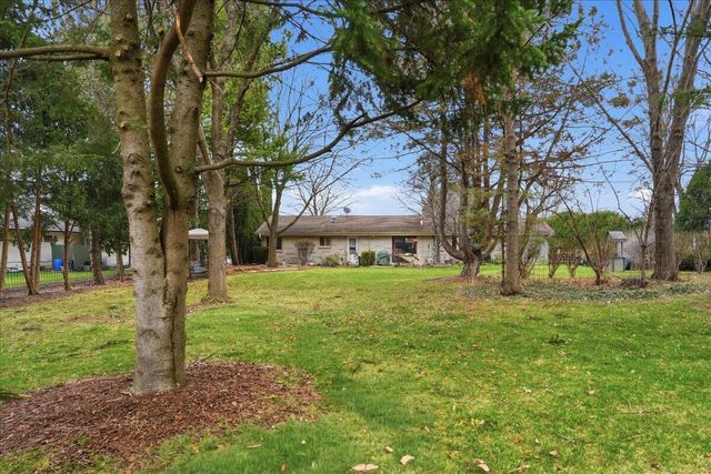 649 Edgewood DRIVE, Burlington, WI 53105