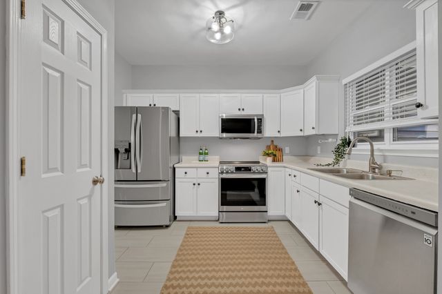 332 Normandy Cir, Nashville, TN 37209