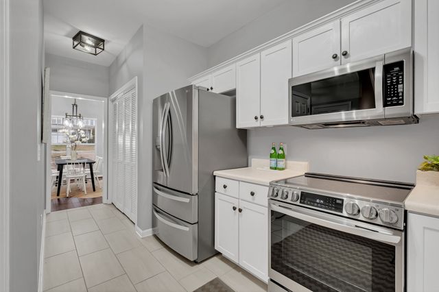 332 Normandy Cir, Nashville, TN 37209