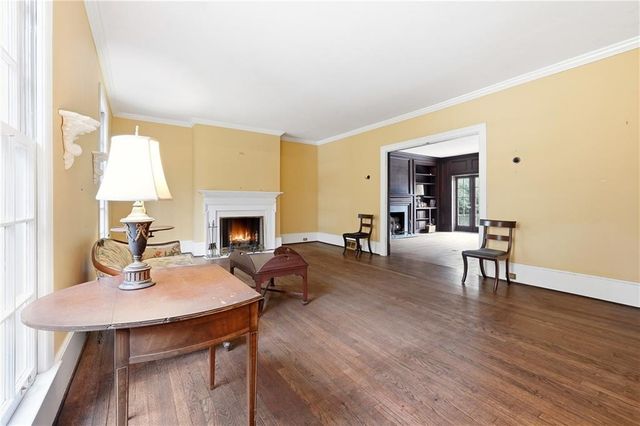 956 W Wesley Road NW, Atlanta, GA 30327