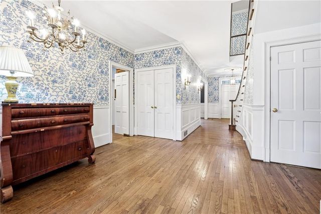 956 W Wesley Road NW, Atlanta, GA 30327