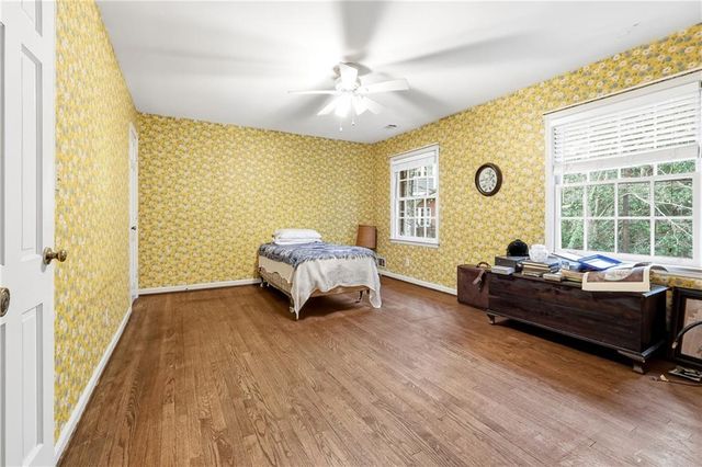 956 W Wesley Road NW, Atlanta, GA 30327