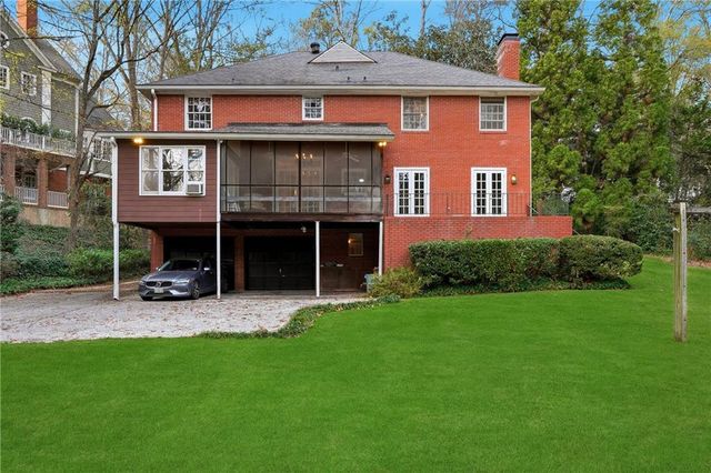 956 W Wesley Road NW, Atlanta, GA 30327