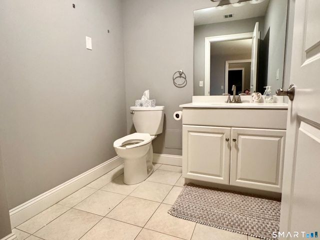 10 Main Street 107, Berlin, CT 06037