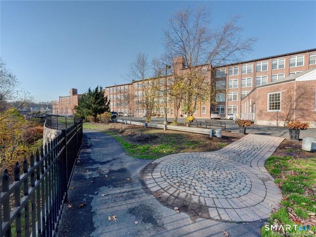 10 Main Street 107, Berlin, CT 06037