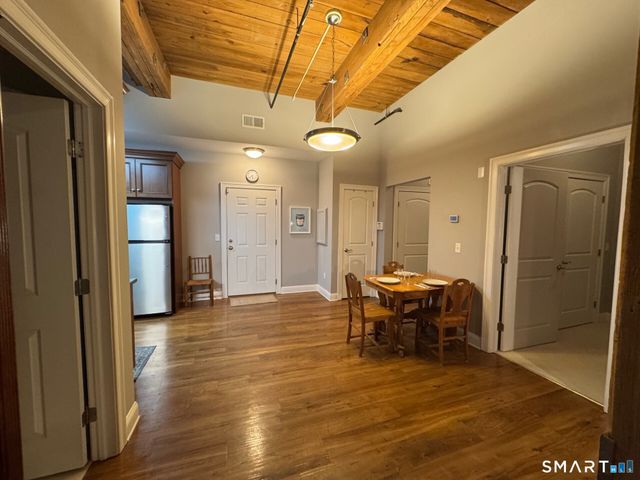 10 Main Street 107, Berlin, CT 06037