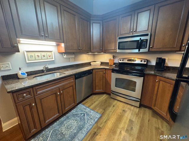 10 Main Street 107, Berlin, CT 06037