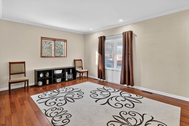 611 W Flint Street, Davison, MI 48423