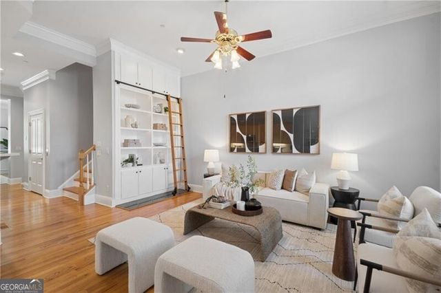 1048 Emory Parc Place, Decatur, GA 30033