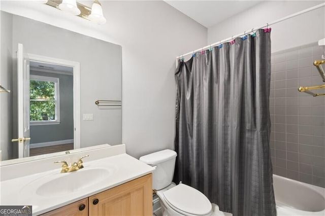 1048 Emory Parc Place, Decatur, GA 30033