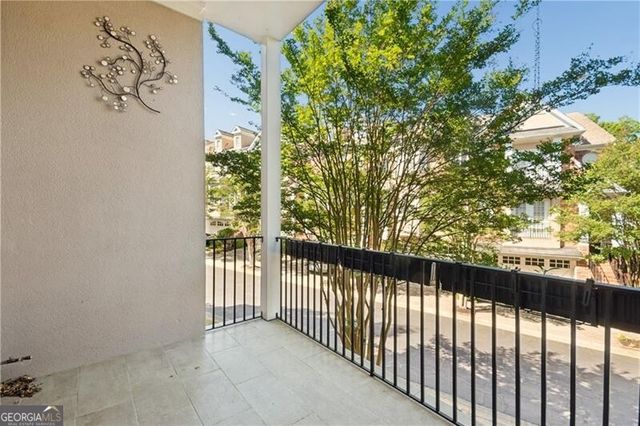 1048 Emory Parc Place, Decatur, GA 30033