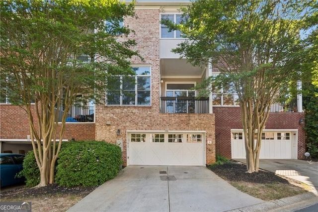 1048 Emory Parc Place, Decatur, GA 30033