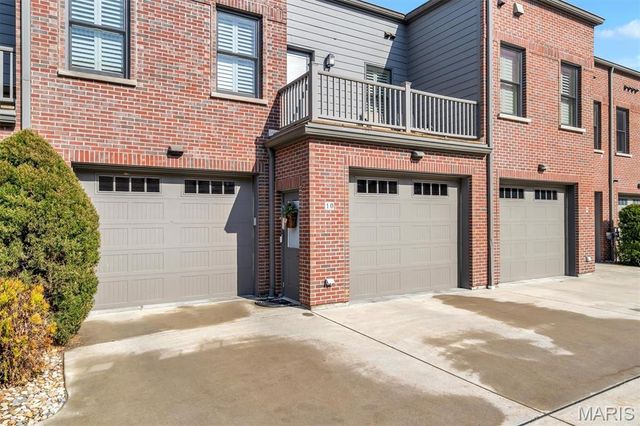 10 W Front Street, Washington, MO 63090