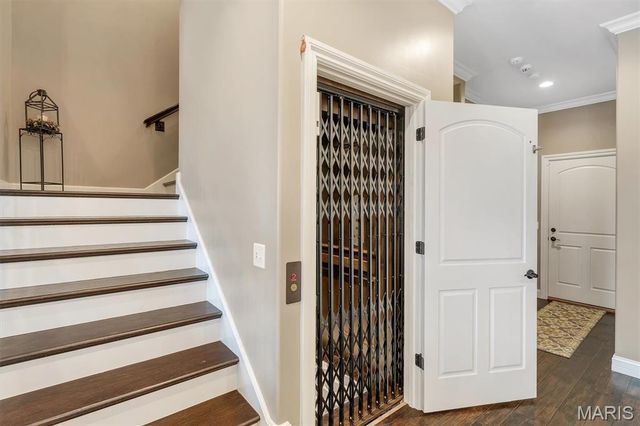 10 W Front Street, Washington, MO 63090