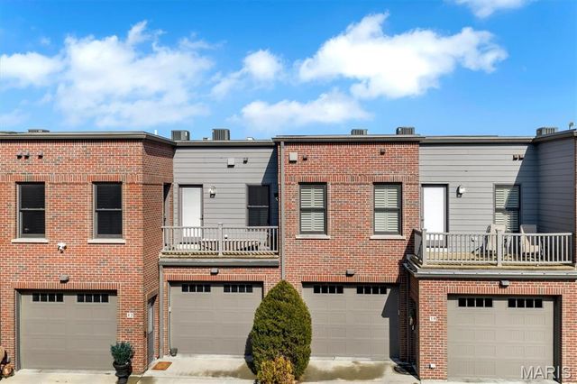 10 W Front Street, Washington, MO 63090