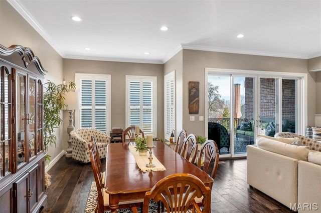 10 W Front Street, Washington, MO 63090