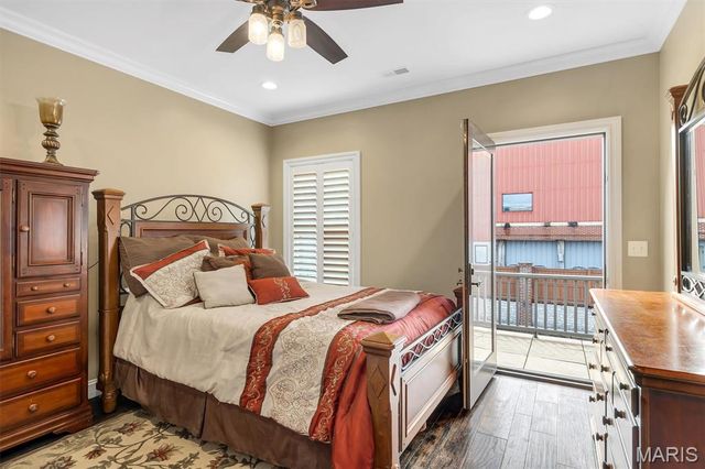 10 W Front Street, Washington, MO 63090