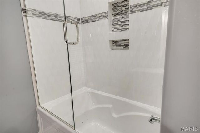 10 W Front Street, Washington, MO 63090