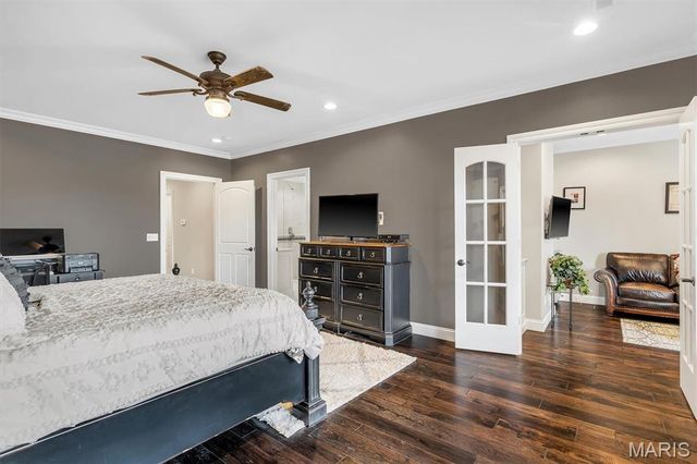 10 W Front Street, Washington, MO 63090