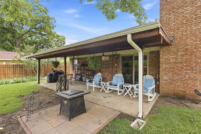 6104 Cliffside Drive, Edgecliff Village, TX 76134