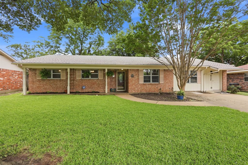 6104 Cliffside Drive, Edgecliff Village, TX 76134