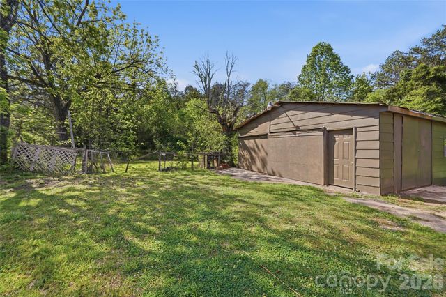 2231 Claremont Road, Newton, NC 28658