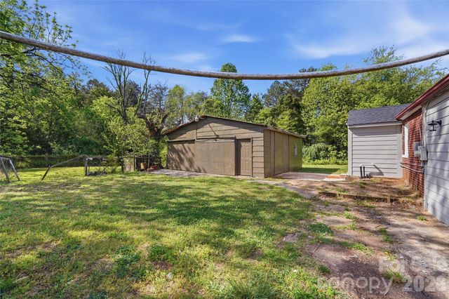 2231 Claremont Road, Newton, NC 28658