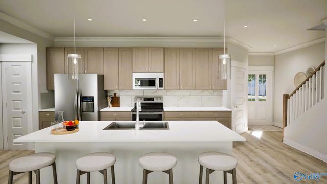 13667 Continental Road, Athens, AL 35613