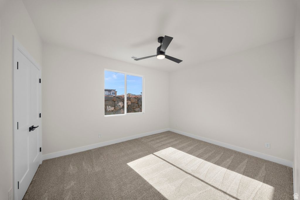 Image 40 of property listing at 4795 W 1930 S, Hurricane, UT 84737
