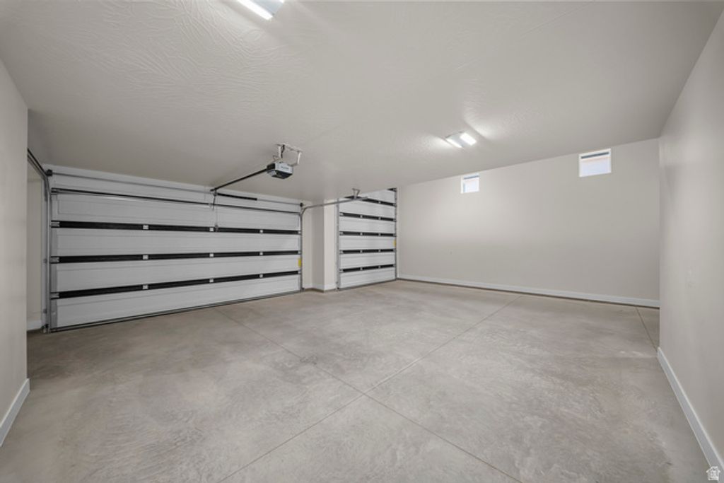Image 43 of property listing at 4795 W 1930 S, Hurricane, UT 84737