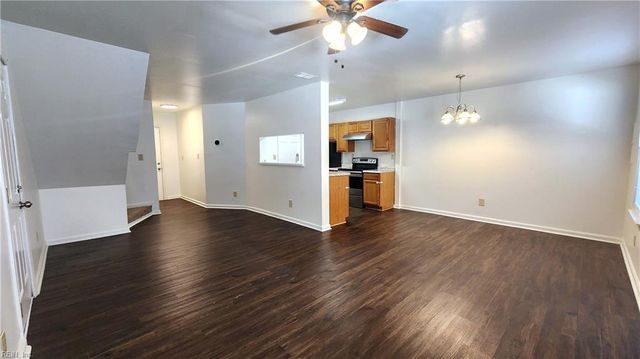 1209 Alder CT, Chesapeake, VA 23320