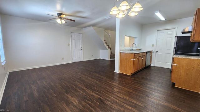 1209 Alder CT, Chesapeake, VA 23320