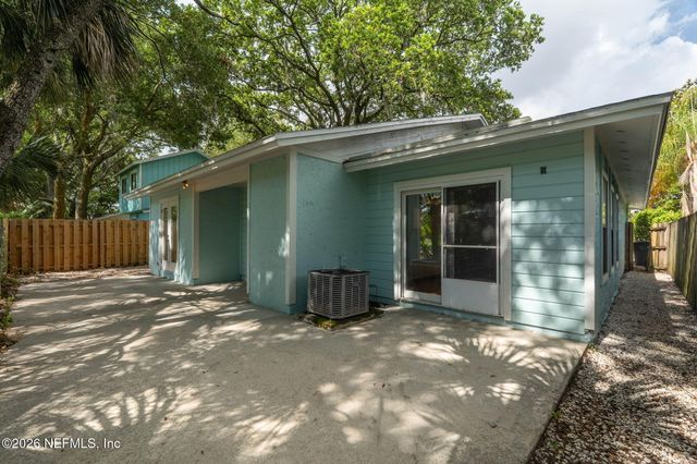 2119 FAIRWAY VILLAS Lane S, Atlantic Beach, FL 32233