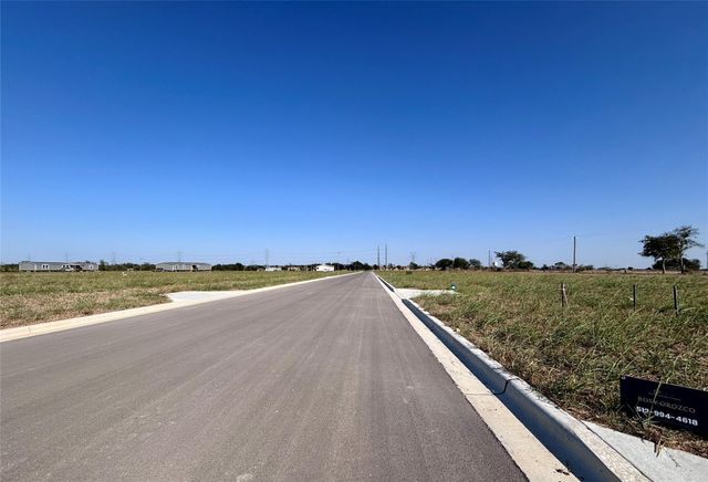 1031 Brisas DR, Salado, TX 76571