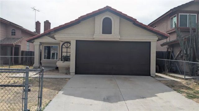 1541 Apple Creek, Perris, CA 92571