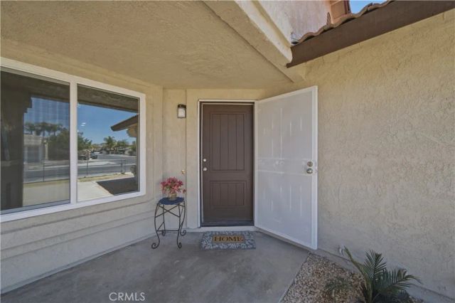1541 Apple Creek, Perris, CA 92571