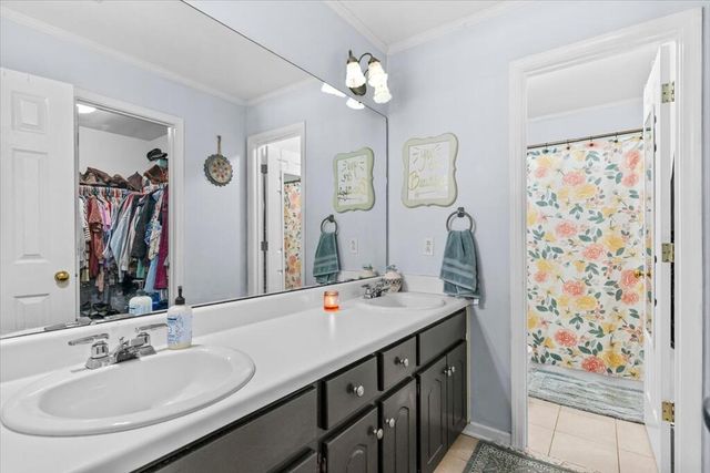 103 Trunbury Dr, Dothan, AL 36305