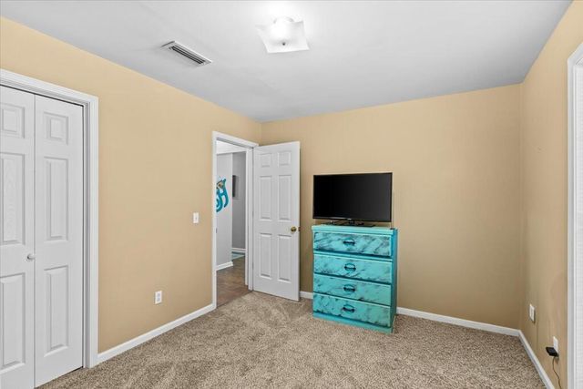 103 Trunbury Dr, Dothan, AL 36305