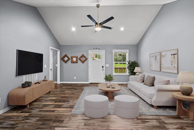 2704 Quarles Road, Rocky Face, GA 30740
