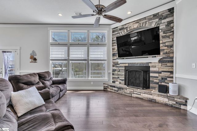 135 Weatherly Road, Inman, SC 29349