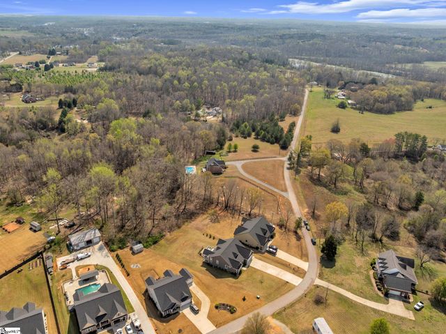 135 Weatherly Road, Inman, SC 29349