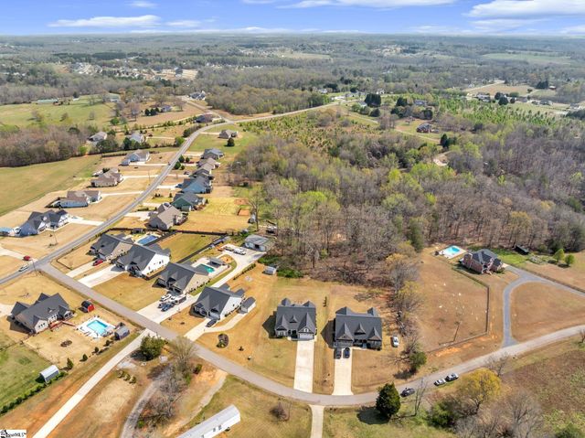 135 Weatherly Road, Inman, SC 29349