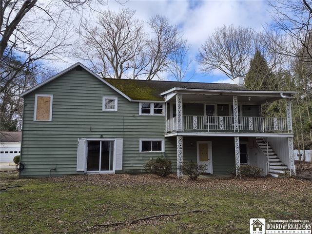 1 Packard Way, Busti, NY 14750