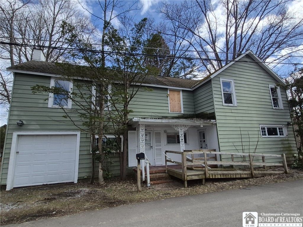 1 Packard Way, Busti, NY 14750