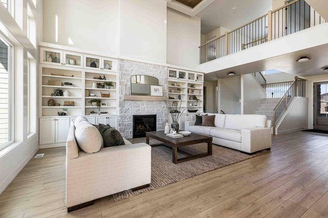 5669 31st Street S, Fargo, ND 58104