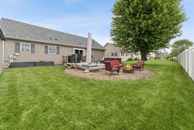 1409 E Pinecrest LANE, Elkhorn, WI 53121