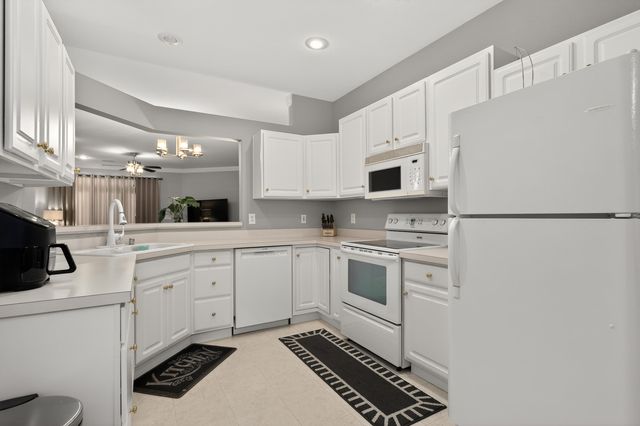 2695 Saint Charles Circle, Union, KY 41091